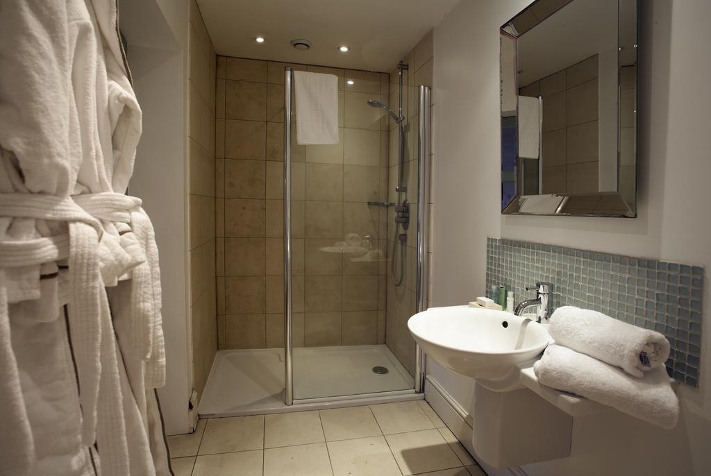 Hôtel Stapleton Arms à Buckhorn Weston Extérieur photo